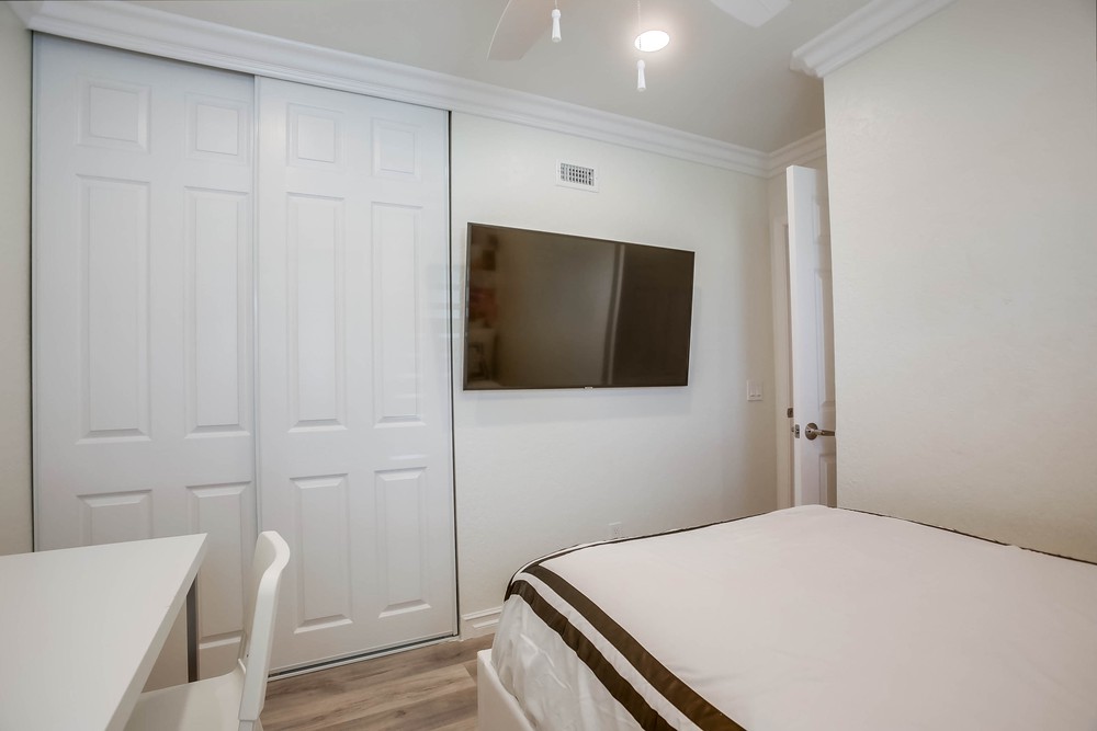 Virtual tour photo 37 of 52 for 9031 Amberly Cir