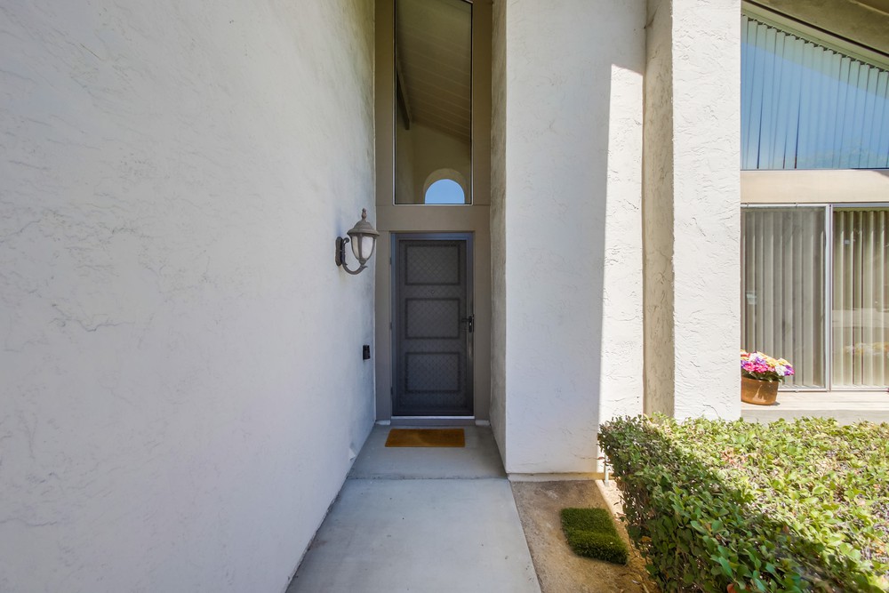 Virtual tour photo 5 of 52 for 9050 Mesa Woods Ave