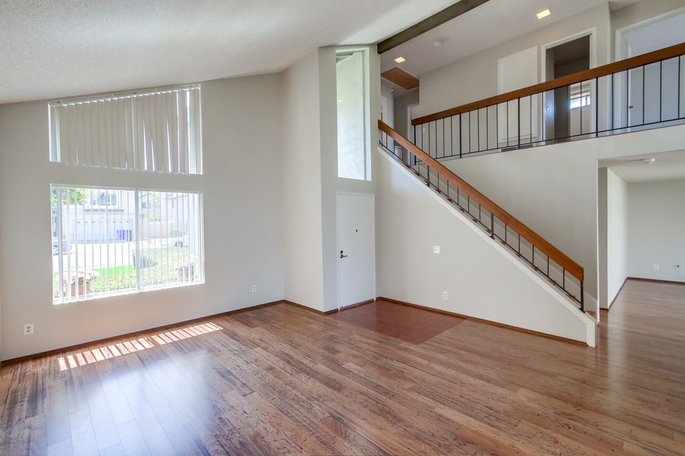 Virtual tour photo 7 of 52 for 9050 Mesa Woods Ave