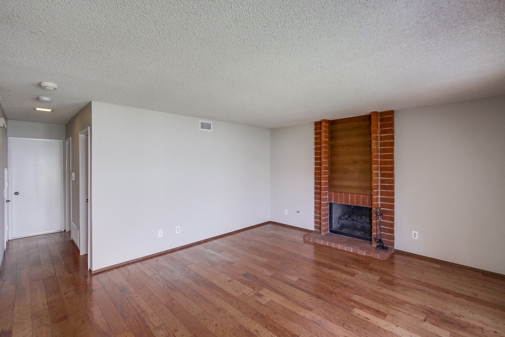Virtual tour photo 19 of 52 for 9050 Mesa Woods Ave