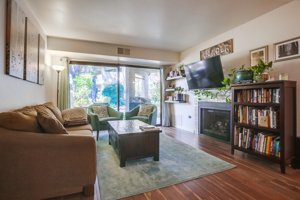 Virtual tour photo 4 of 30 for 9060 Mesa Springs Way #38