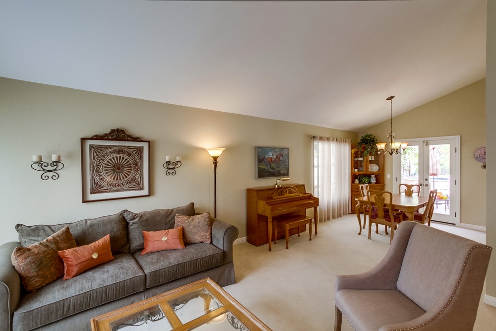 Virtual tour photo 5 of 40 for 9070 Rotherham Ave
