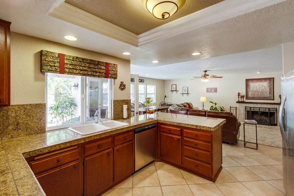 Virtual tour photo 17 of 40 for 9070 Rotherham Ave