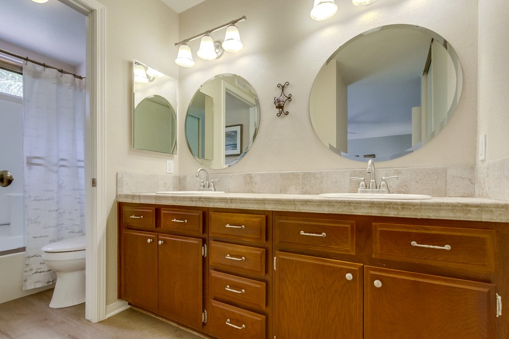 Virtual tour photo 23 of 40 for 9070 Rotherham Ave