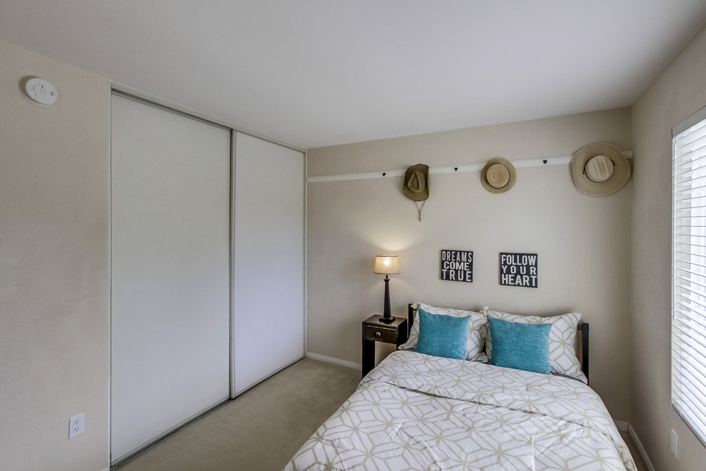 Virtual tour photo 30 of 40 for 9070 Rotherham Ave