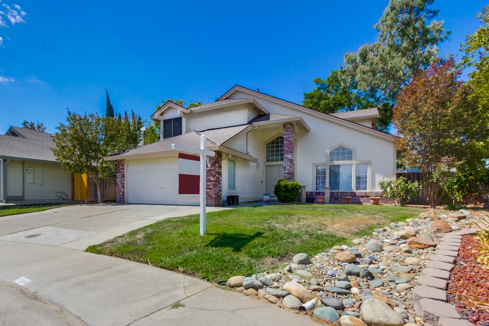 Virtual tour photo 3 of 68 for 9089 Durness Way