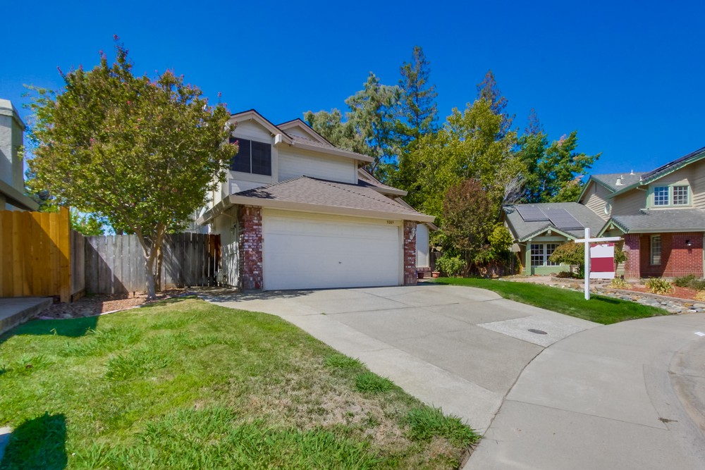 Virtual tour photo 4 of 68 for 9089 Durness Way