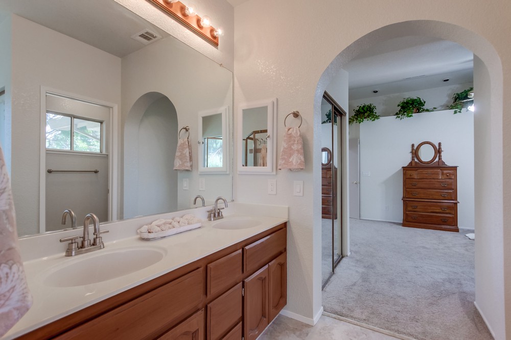 Virtual tour photo 42 of 68 for 9089 Durness Way