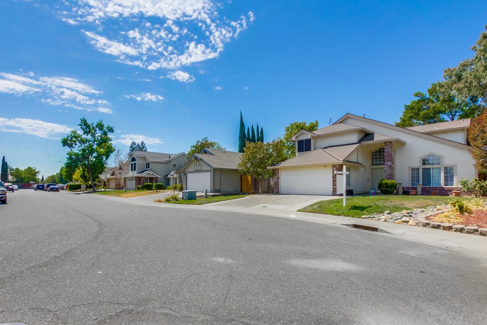 Virtual tour photo 66 of 68 for 9089 Durness Way