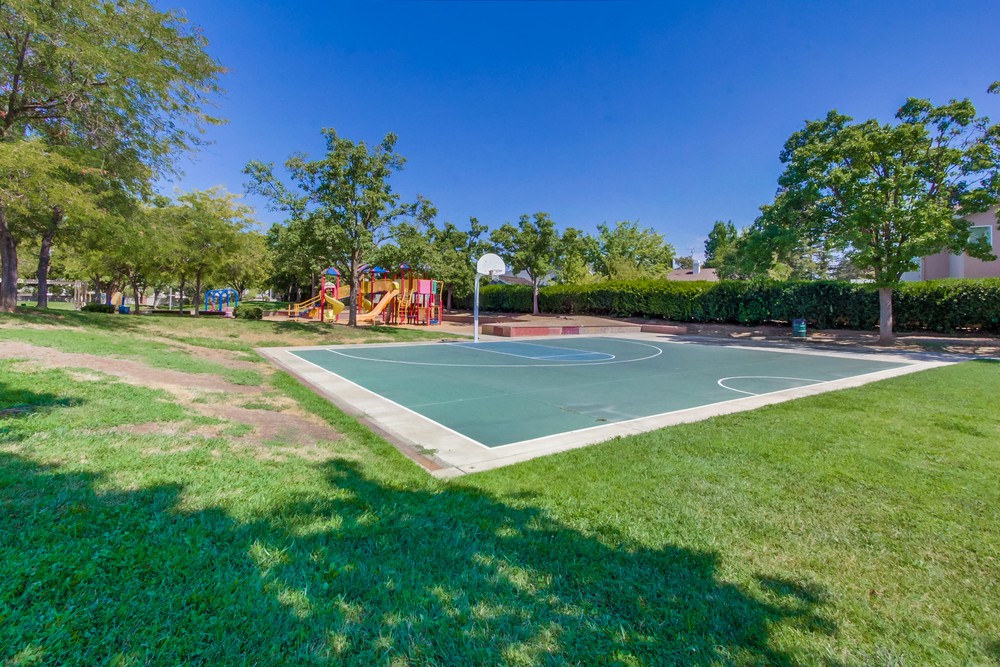 Virtual tour photo 67 of 68 for 9089 Durness Way