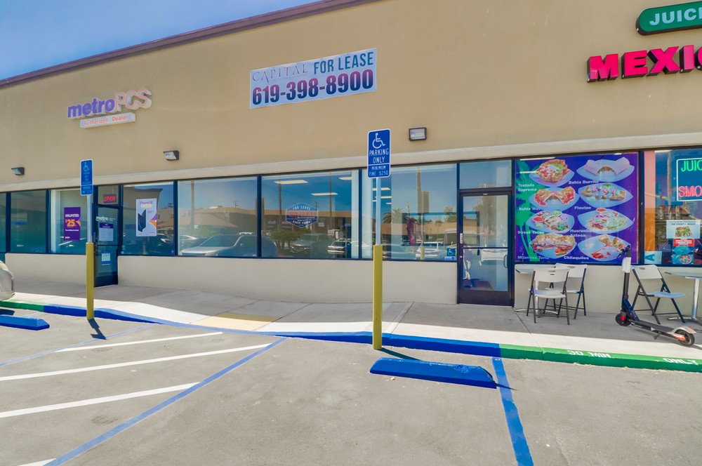 Virtual tour photo 8 of 40 for 909 Grand Ave #6
