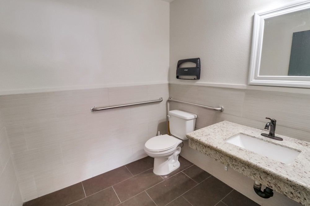 Virtual tour photo 40 of 40 for 909 Grand Ave #6