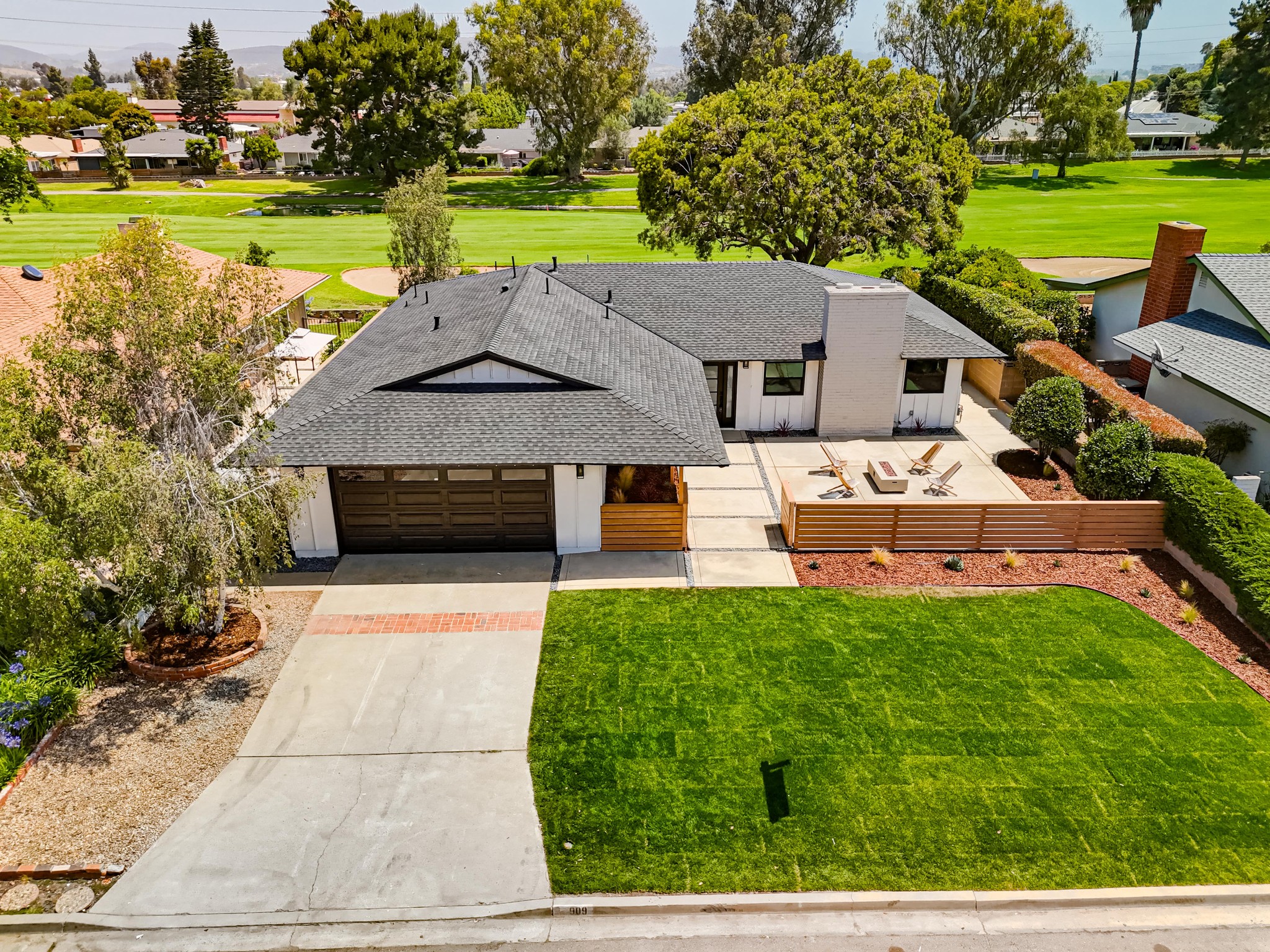 Virtual tour photo 3 of 35 for 909 San Pablo Dr