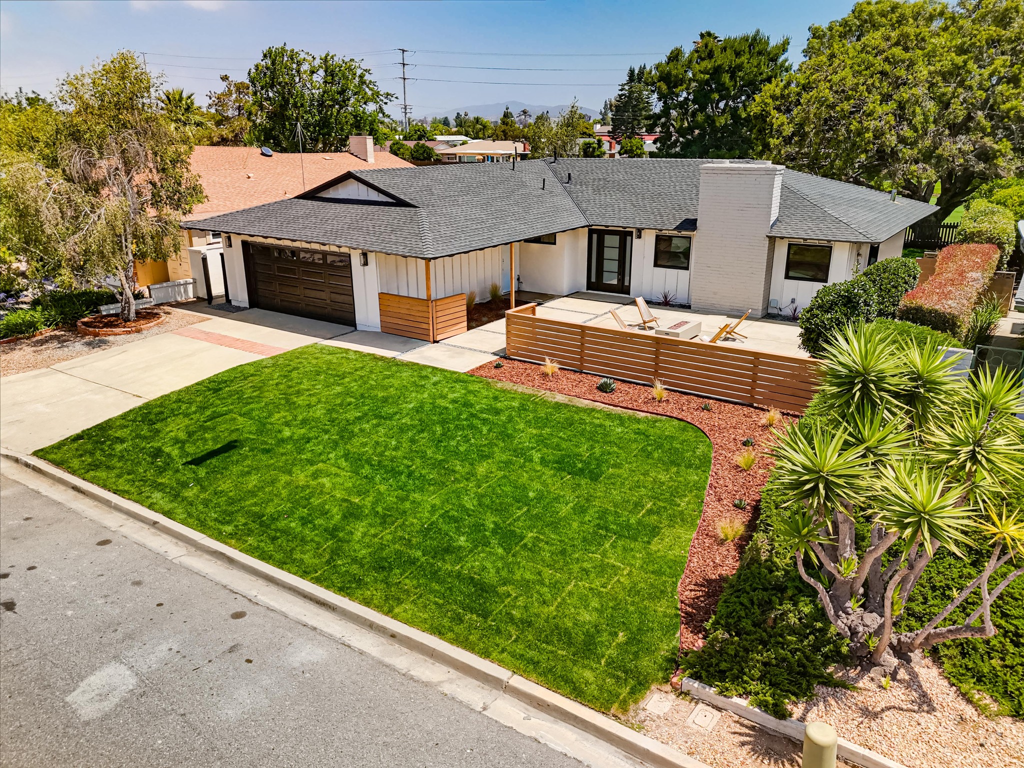 Virtual tour photo 4 of 35 for 909 San Pablo Dr