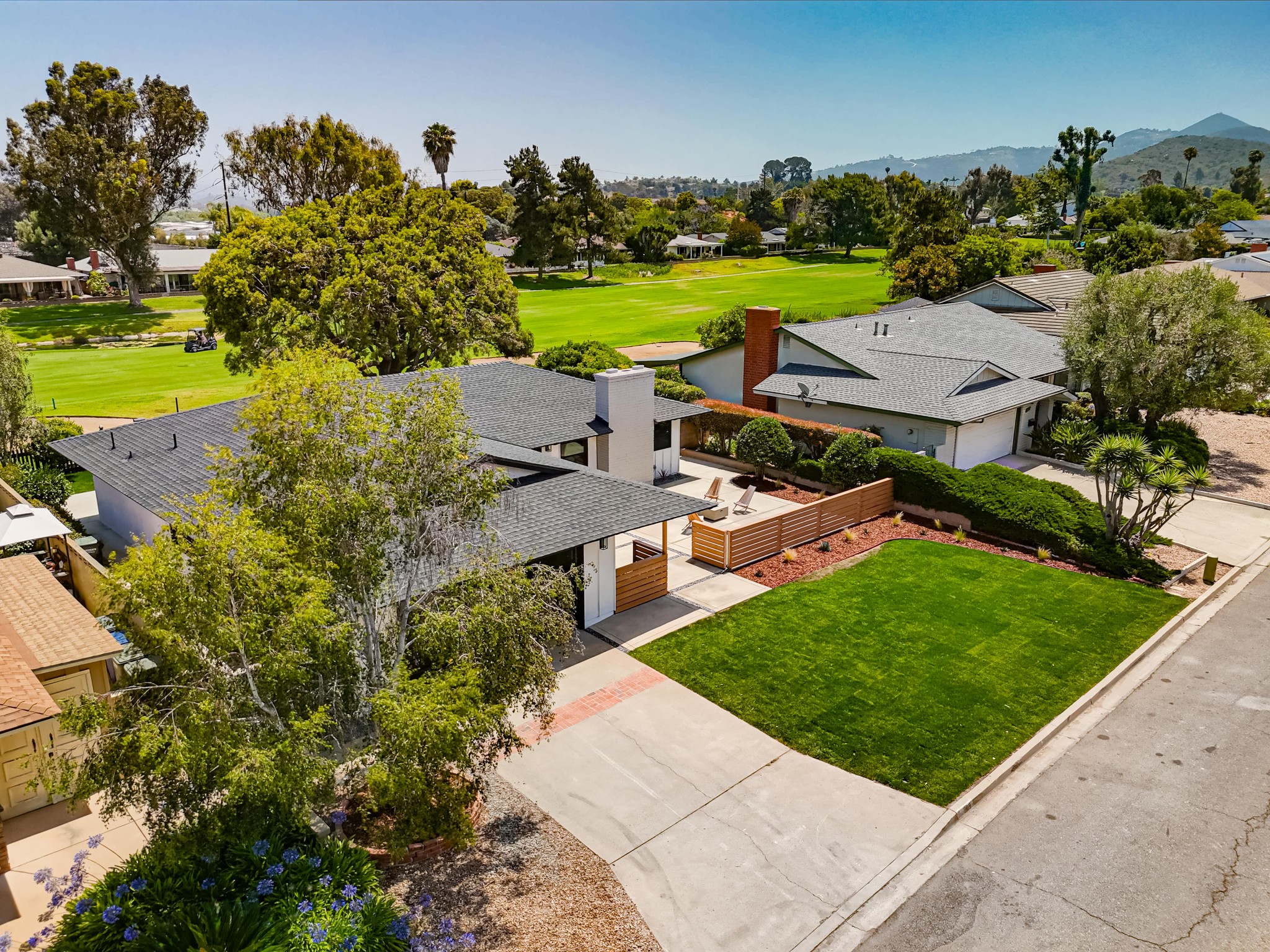 Virtual tour photo 5 of 35 for 909 San Pablo Dr
