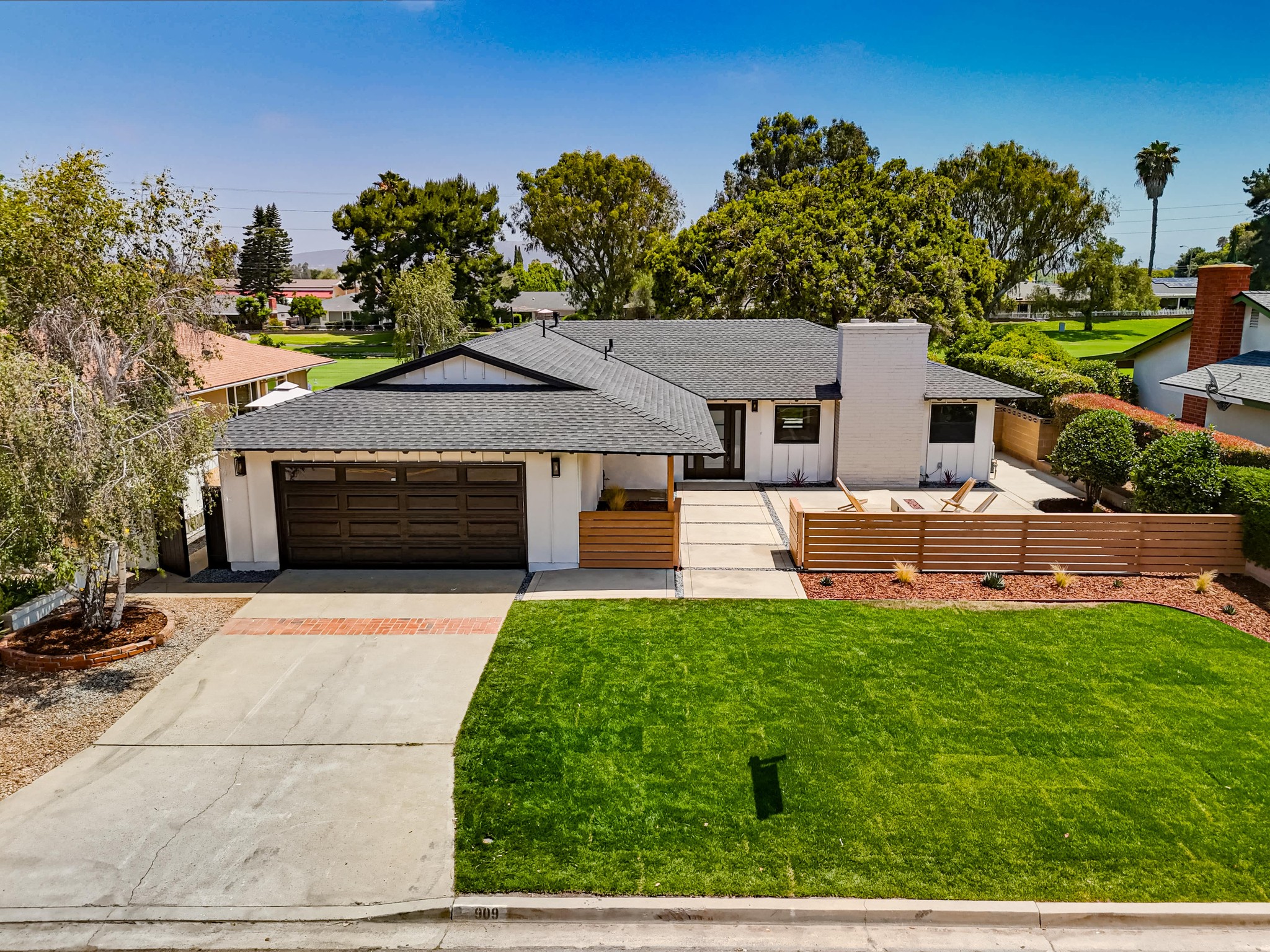 Virtual tour photo 6 of 35 for 909 San Pablo Dr