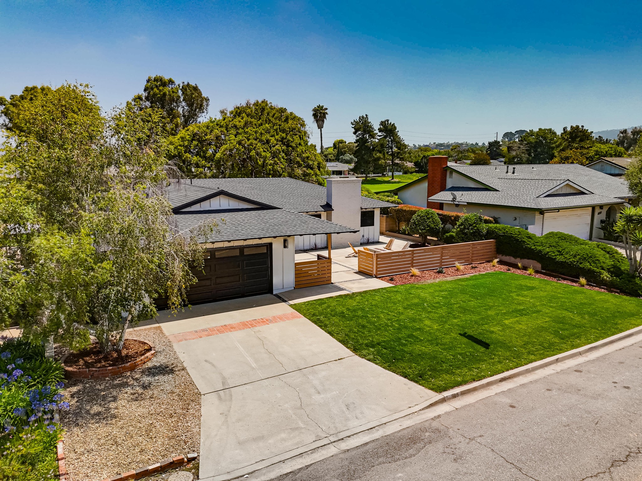 Virtual tour photo 7 of 35 for 909 San Pablo Dr