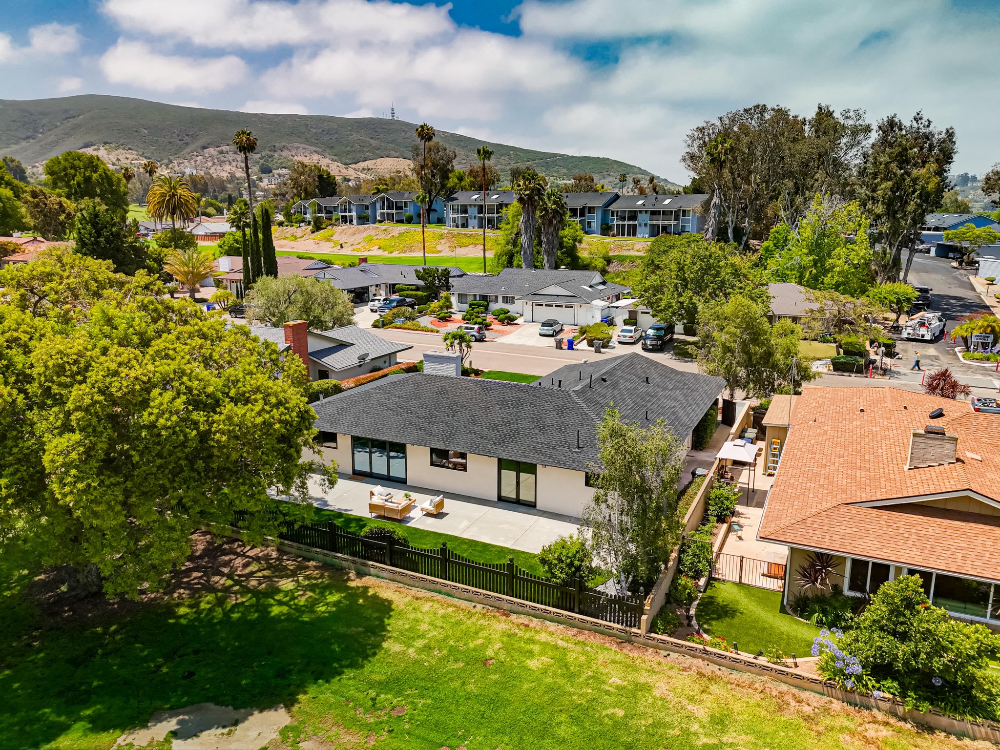 Virtual tour photo 15 of 35 for 909 San Pablo Dr