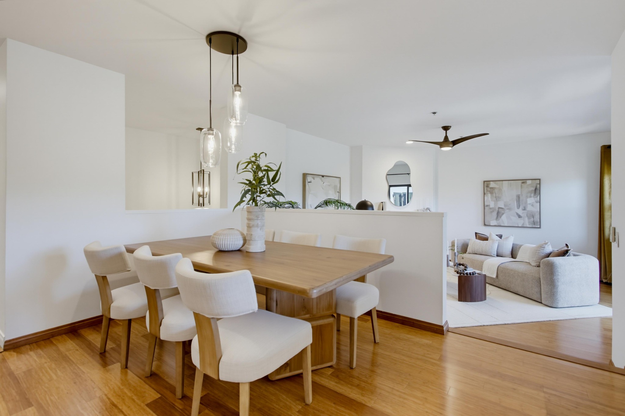 Virtual tour photo 8 of 42 for 909 Sutter St Unit 102