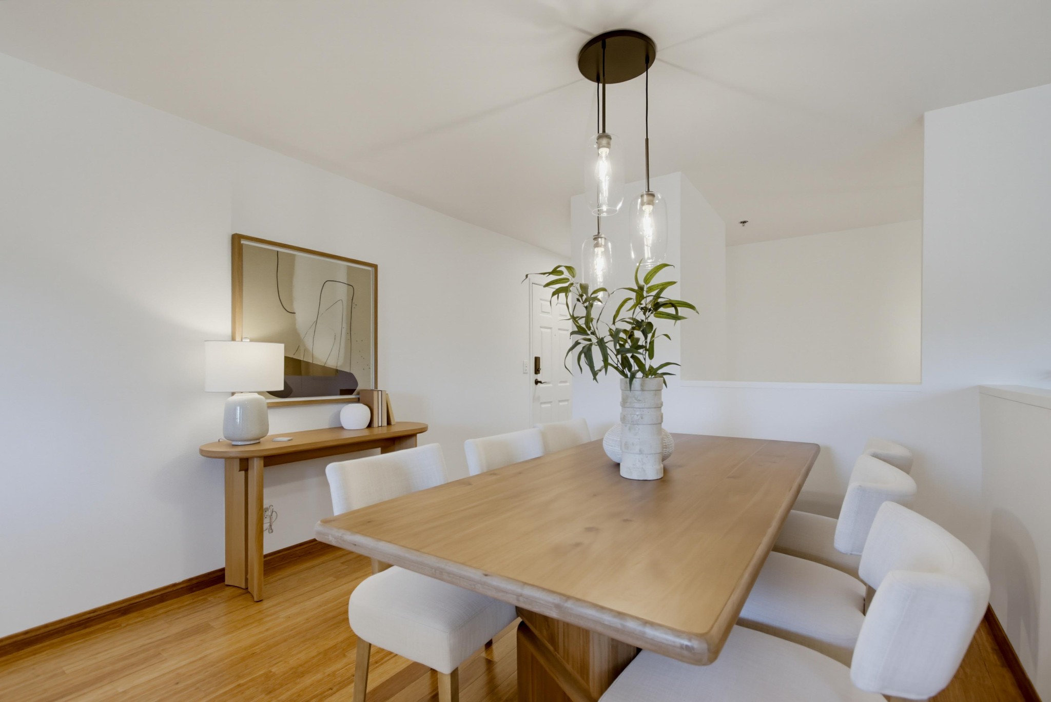 Virtual tour photo 9 of 42 for 909 Sutter St Unit 102