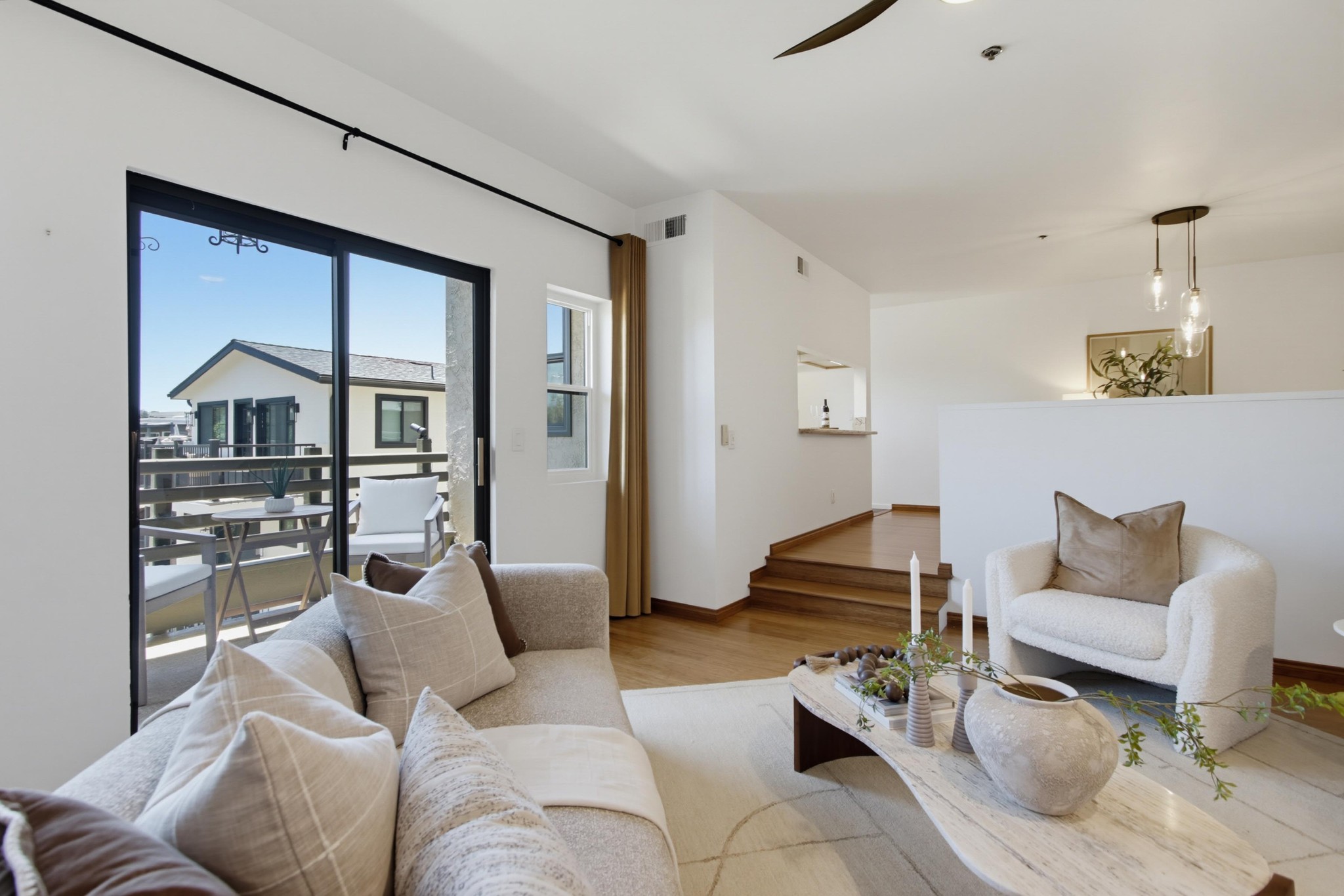 Virtual tour photo 17 of 42 for 909 Sutter St Unit 102