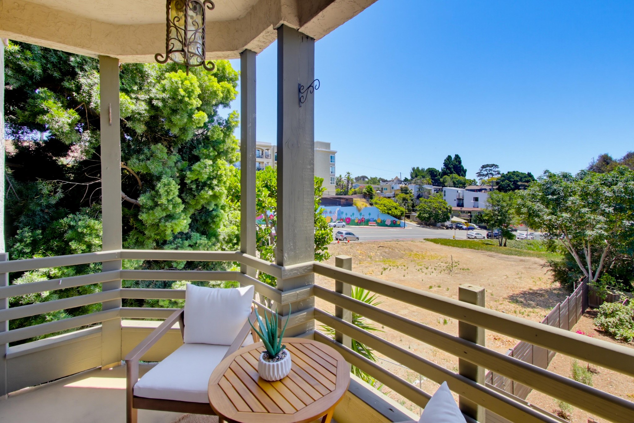 Virtual tour photo 19 of 42 for 909 Sutter St Unit 102