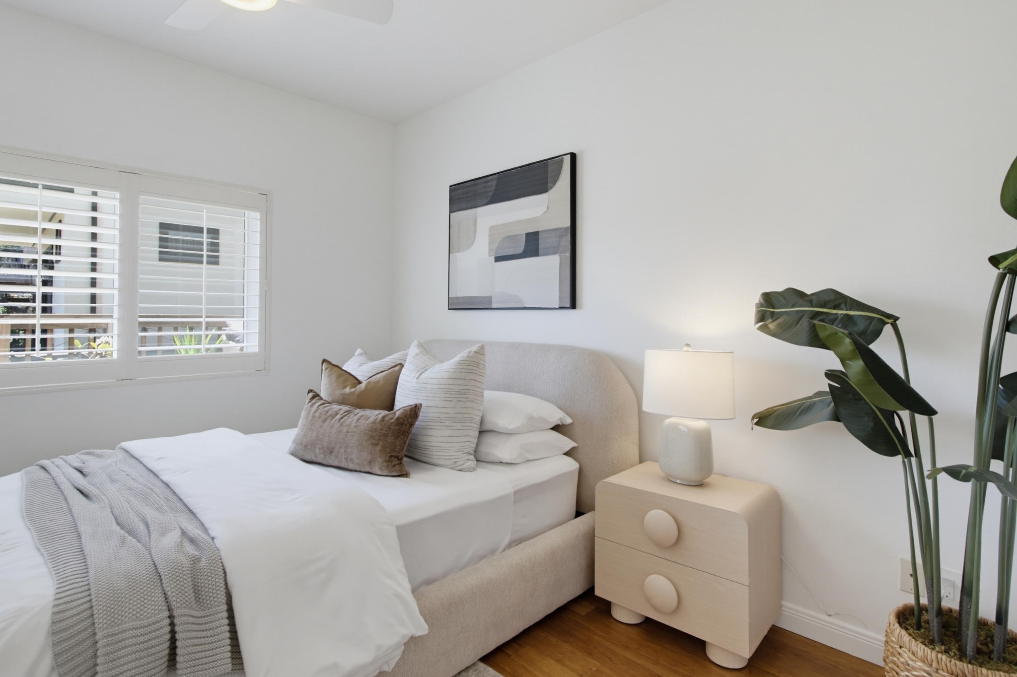 Virtual tour photo 26 of 42 for 909 Sutter St Unit 102