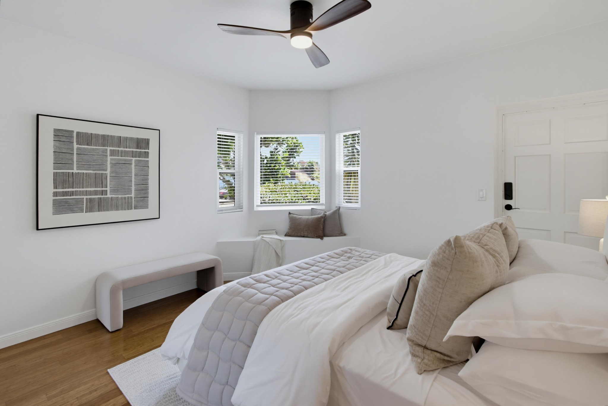 Virtual tour photo 29 of 42 for 909 Sutter St Unit 102