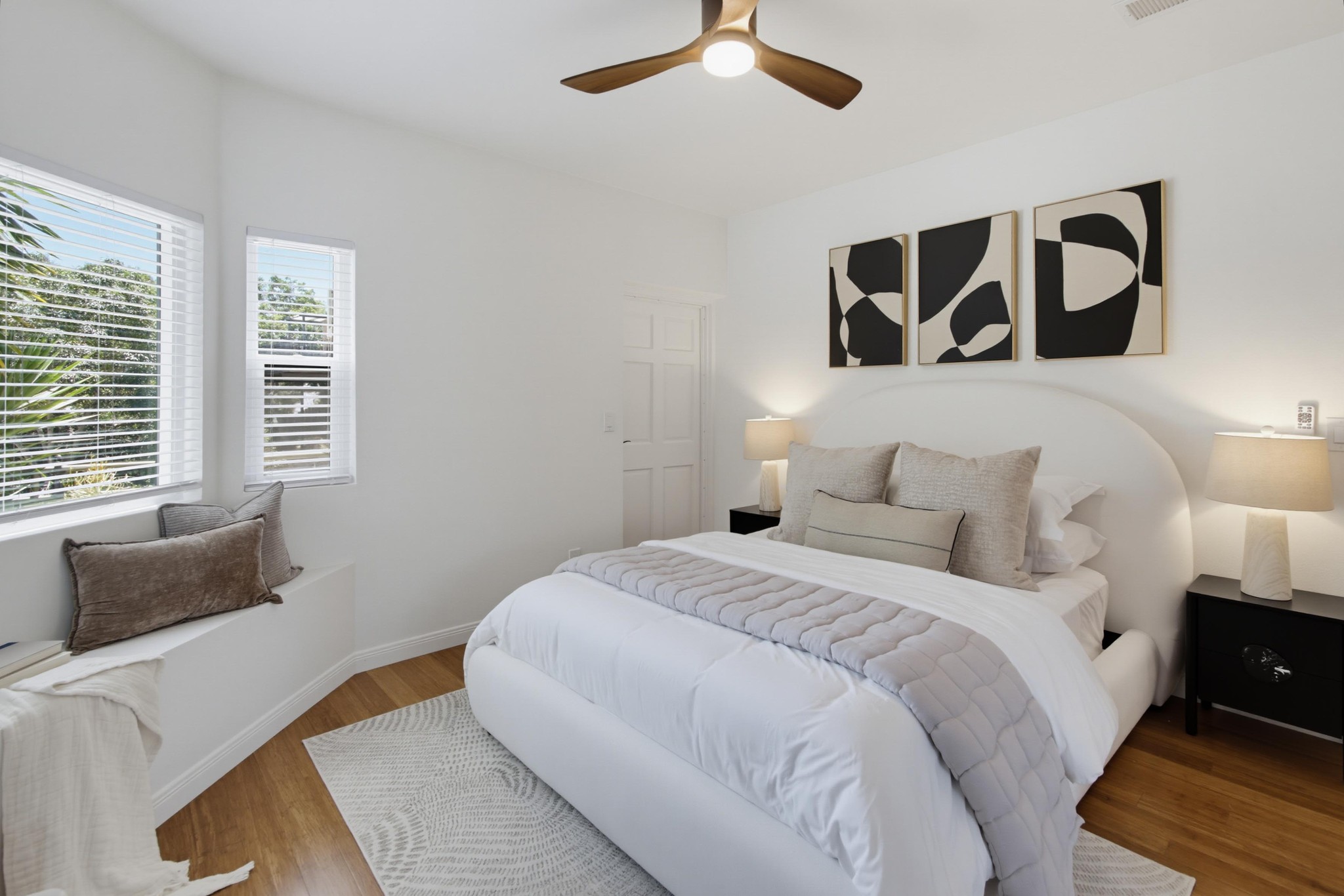 Virtual tour photo 30 of 42 for 909 Sutter St Unit 102