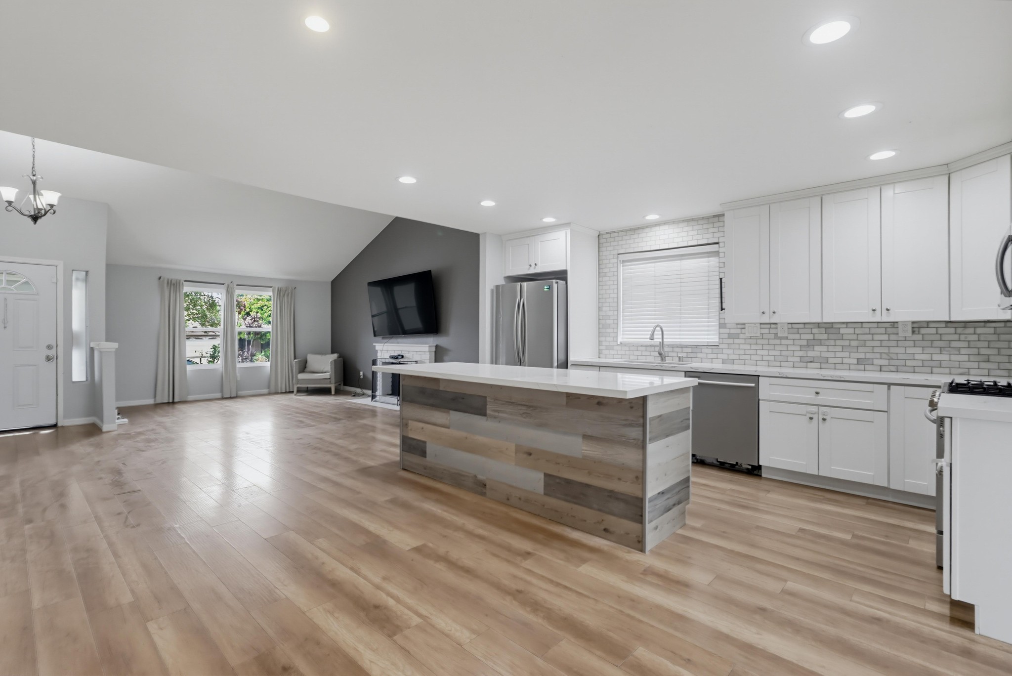 Virtual tour photo 20 of 56 for 9108 Christiana St