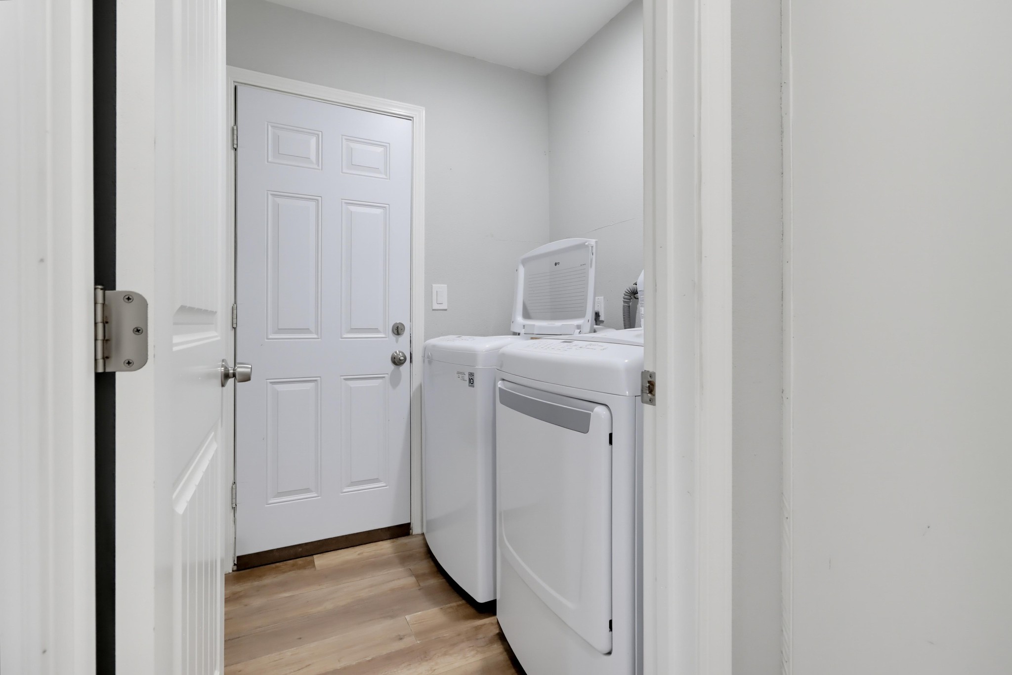 Virtual tour photo 37 of 56 for 9108 Christiana St