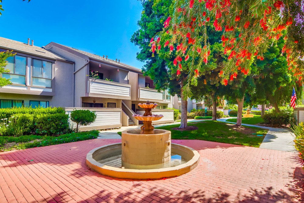 Virtual tour photo 6 of 38 for 9109 Village Glen Dr UNIT 169