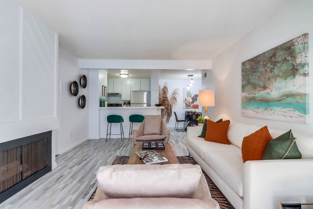 Virtual tour photo 10 of 38 for 9109 Village Glen Dr UNIT 169