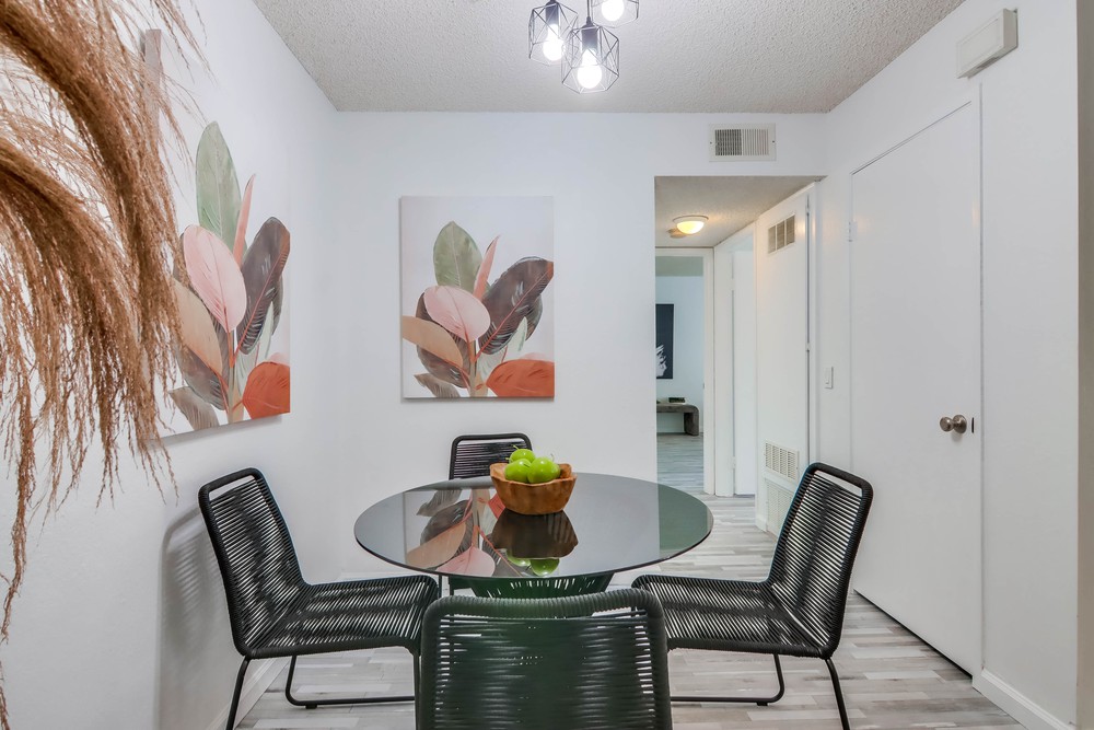 Virtual tour photo 22 of 38 for 9109 Village Glen Dr UNIT 169