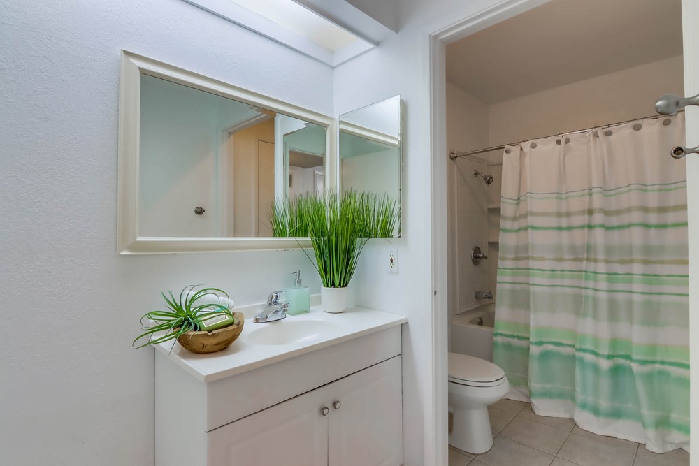 Virtual tour photo 32 of 38 for 9109 Village Glen Dr UNIT 169