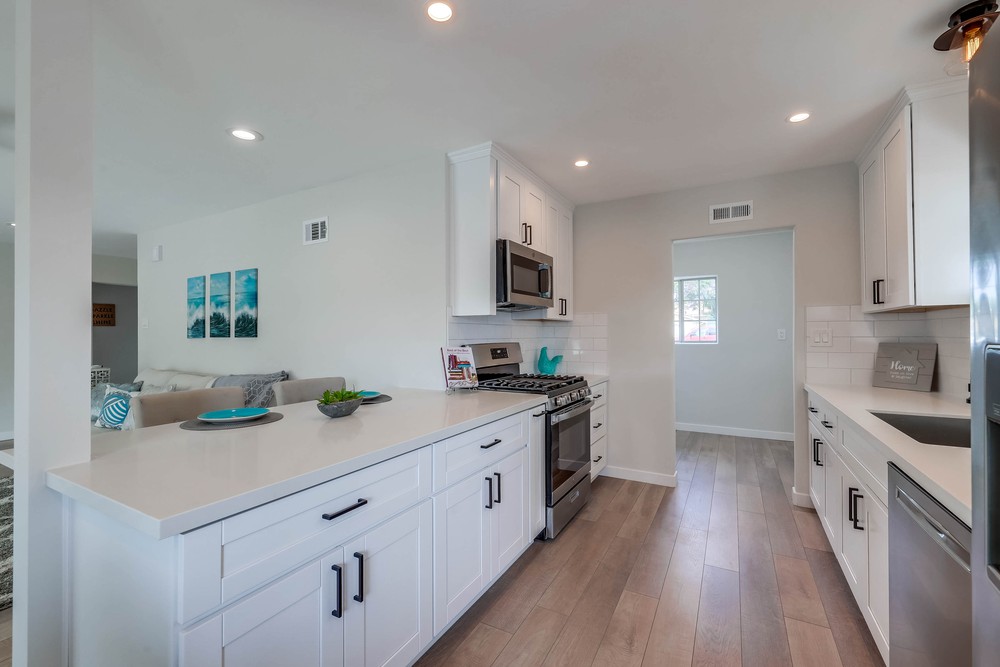 Virtual tour photo 13 of 32 for 911 Bollenbacher St
