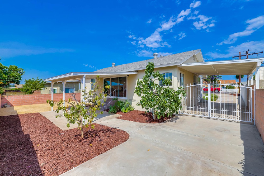 Virtual tour photo 30 of 32 for 911 Bollenbacher St