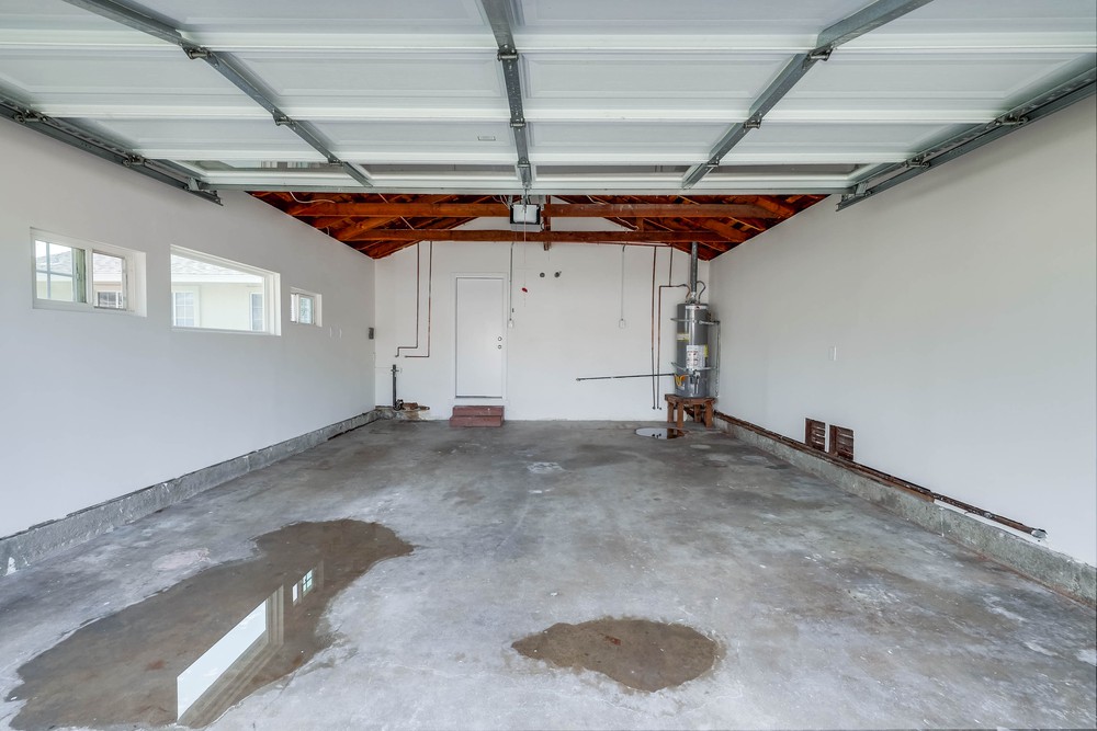 Virtual tour photo 33 of 32 for 911 Bollenbacher St