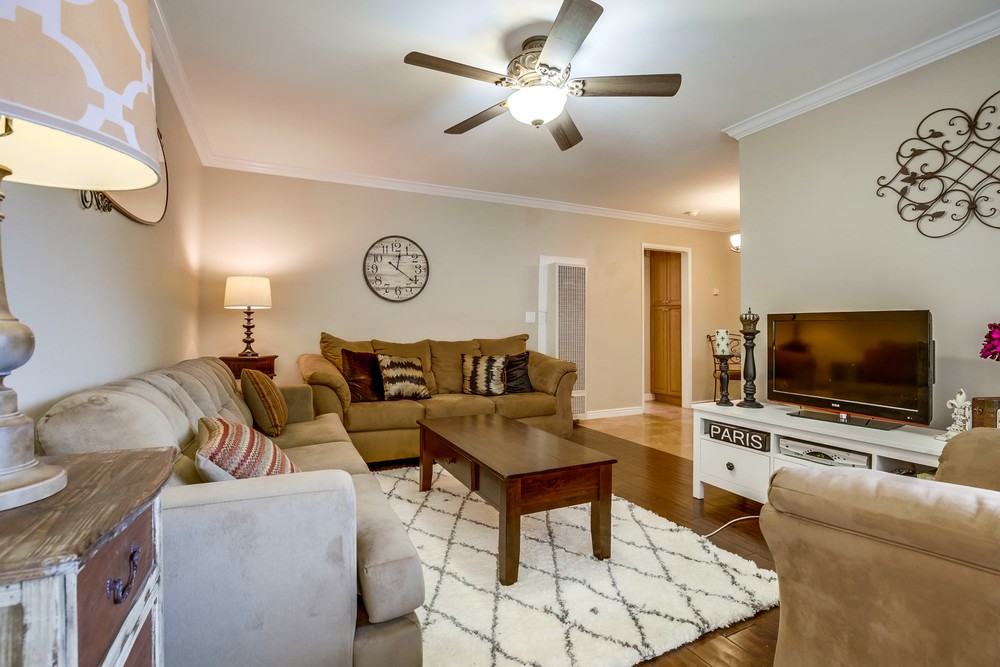 Virtual tour photo 10 of 25 for 911 Missouri St #2