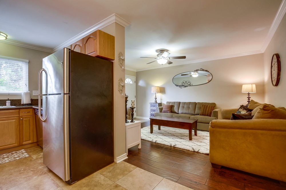 Virtual tour photo 16 of 25 for 911 Missouri St #2