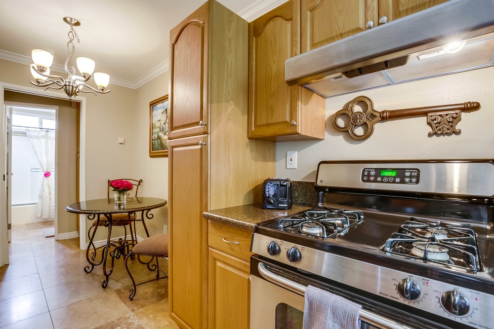 Virtual tour photo 20 of 25 for 911 Missouri St #2