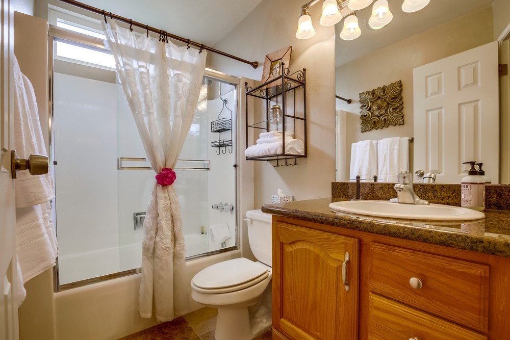 Virtual tour photo 24 of 25 for 911 Missouri St #2