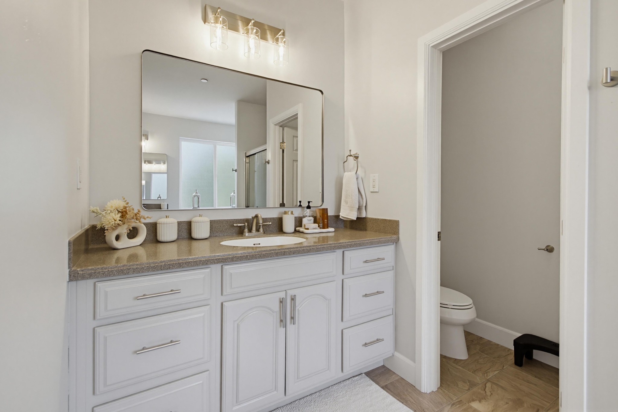 Virtual tour photo 34 of 74 for 9111 Tropico Dr