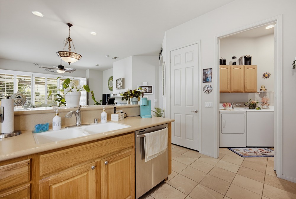 Virtual tour photo 19 of 44 for 913 Avenal Way