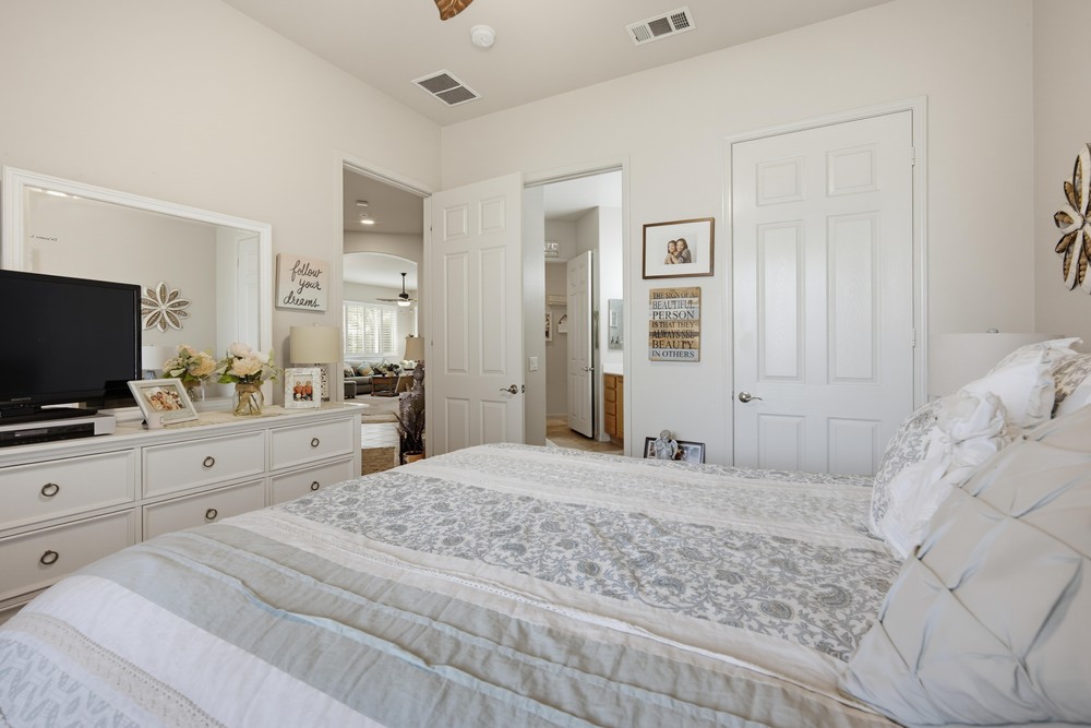 Virtual tour photo 22 of 44 for 913 Avenal Way