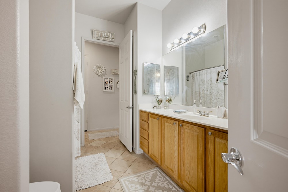Virtual tour photo 23 of 44 for 913 Avenal Way