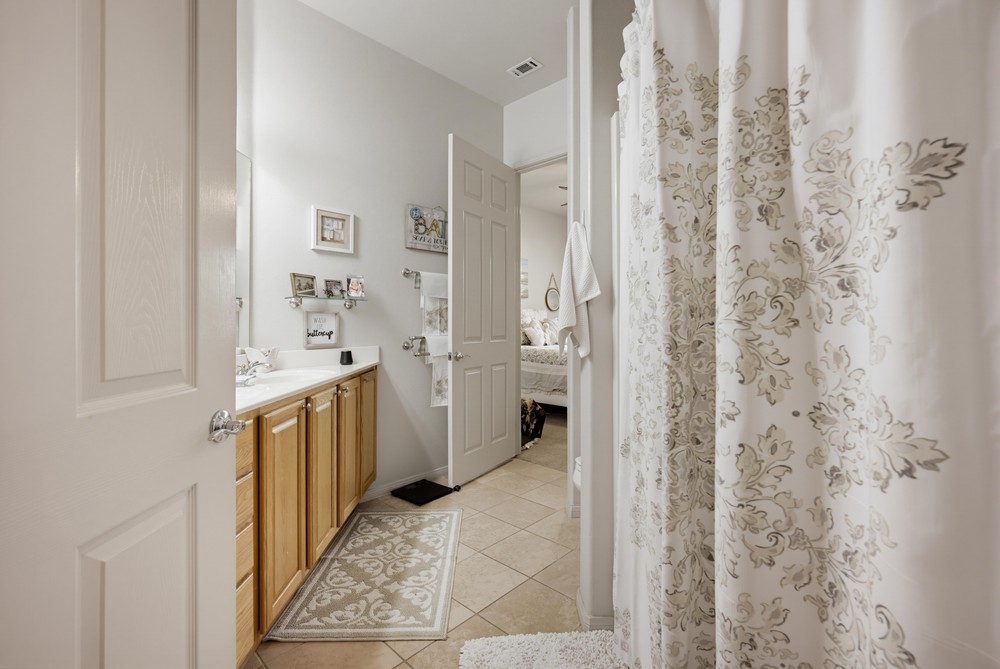 Virtual tour photo 24 of 44 for 913 Avenal Way