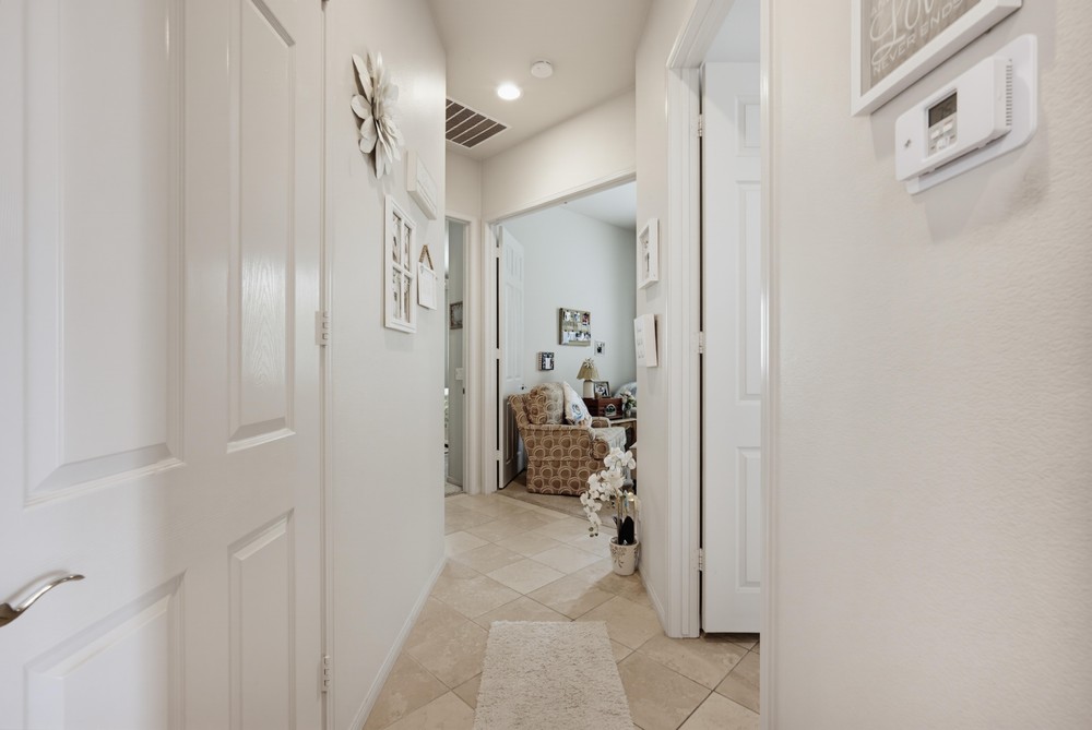Virtual tour photo 25 of 44 for 913 Avenal Way