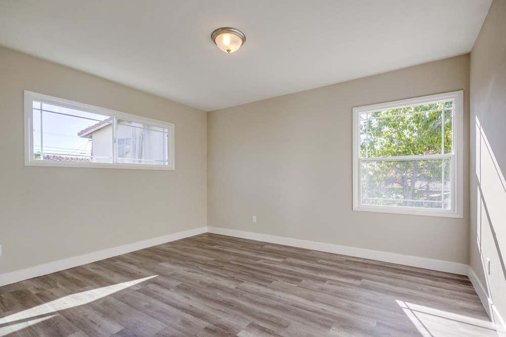 Virtual tour photo 23 of 48 for 914 57th St