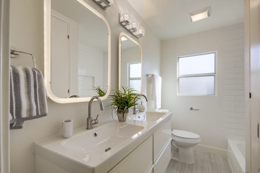 Virtual tour photo 26 of 48 for 914 57th St